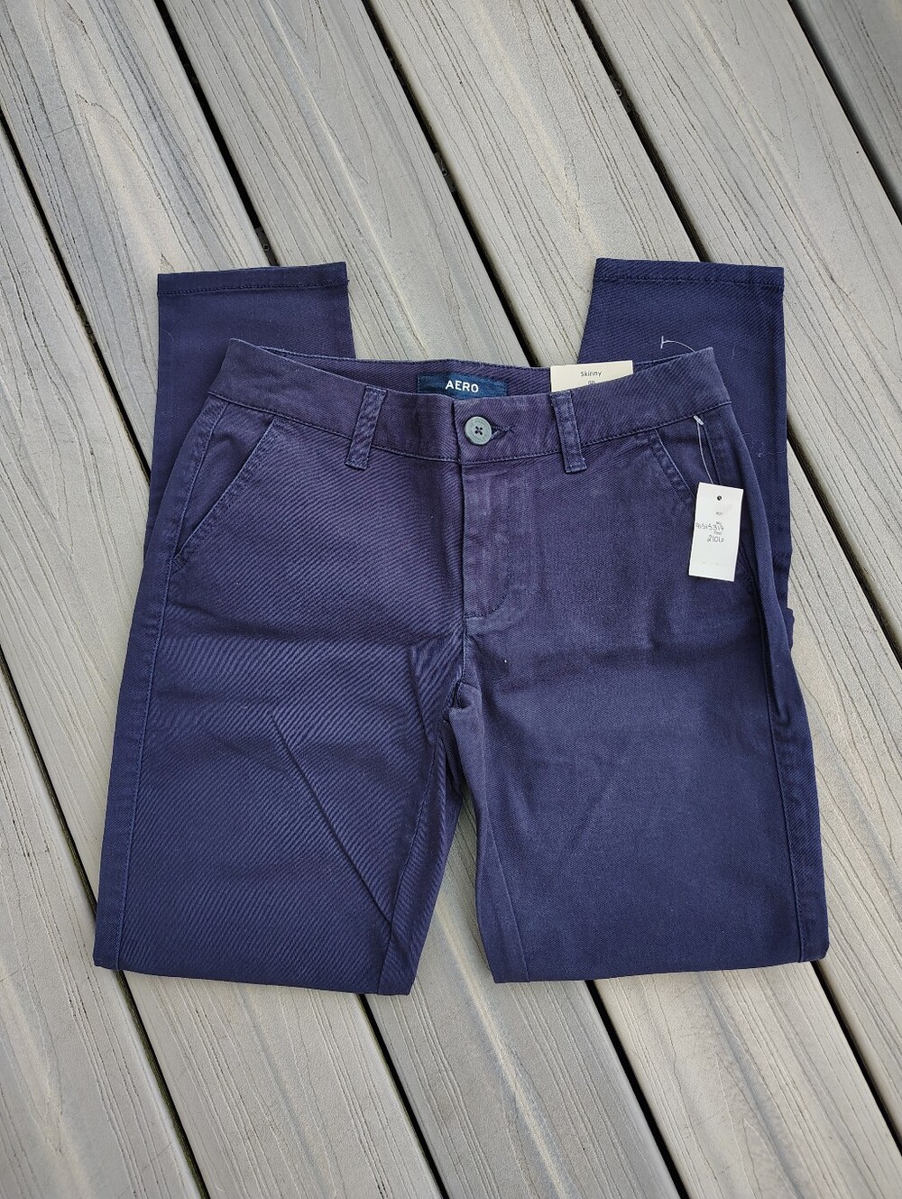 Aéropostale Skinny Navy Straight Chino Pants. Size: 00